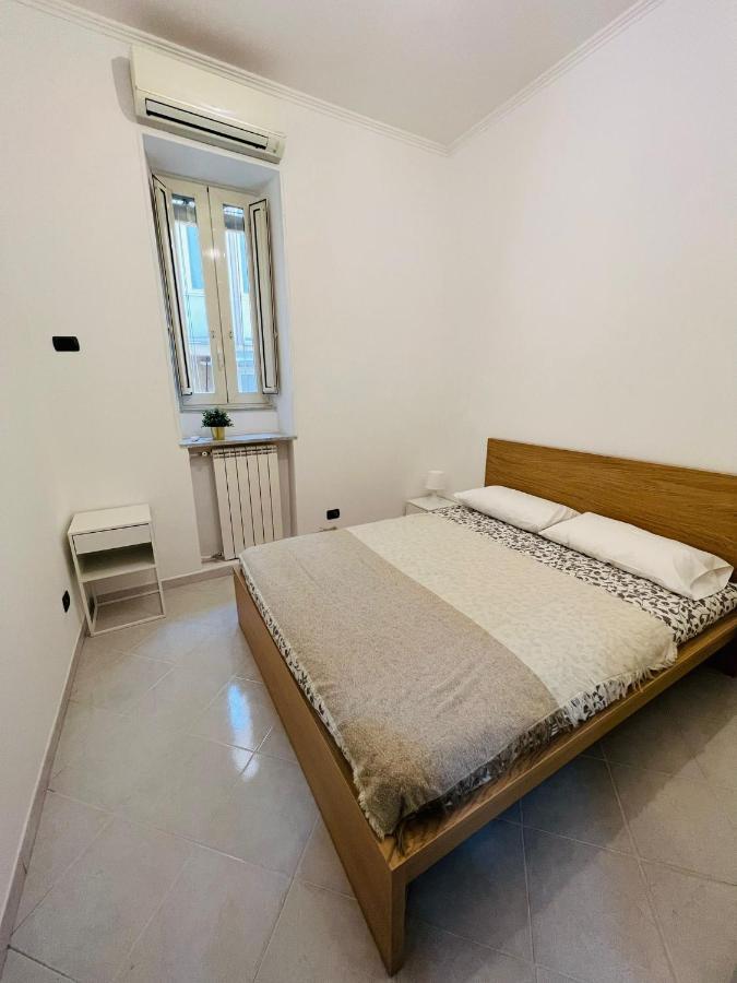 Casa Mires Apartment เนเปิลส์ ภายนอก รูปภาพ