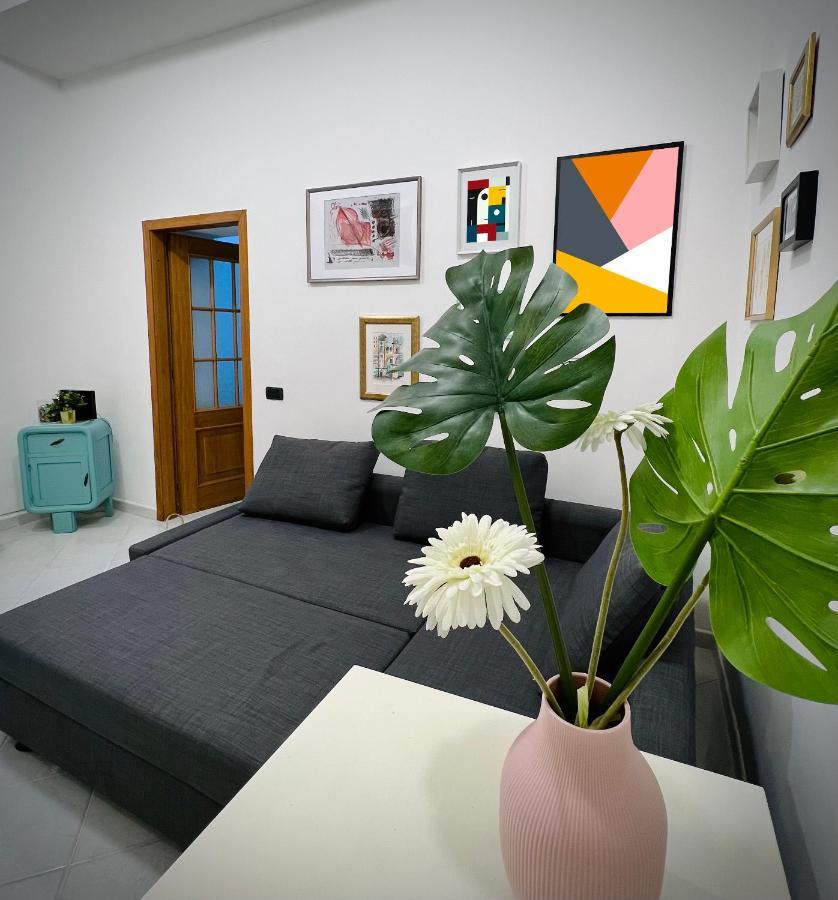 Casa Mires Apartment เนเปิลส์ ภายนอก รูปภาพ