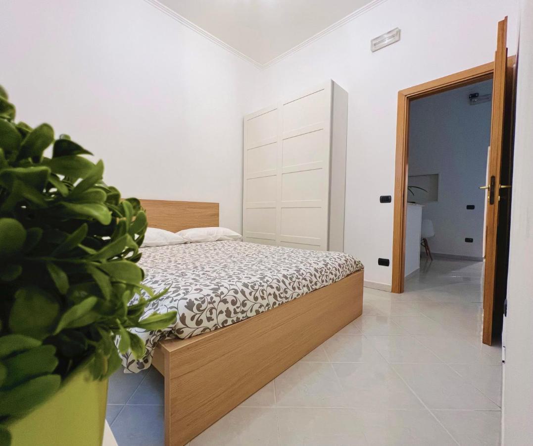 Casa Mires Apartment เนเปิลส์ ภายนอก รูปภาพ